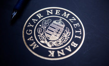 mnb logo